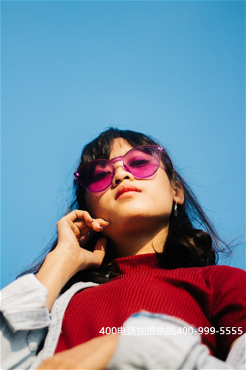 (回顧不如展望,400電話為企業(yè)開道)(為什么很多企業(yè)會選擇專業(yè)辦理公司幫助做好400電話申請業(yè)務？)