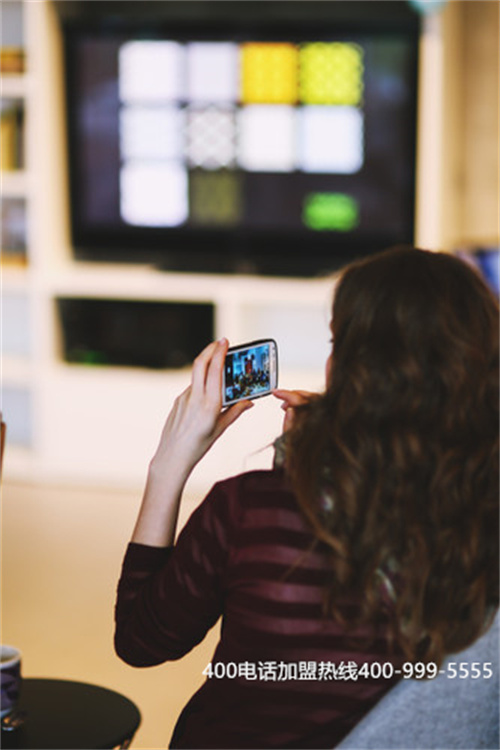 (400電話有啥用)(為什么很多企業(yè)選擇400電話申請?有哪些好處?)