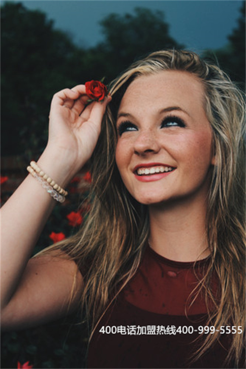 (企業(yè)新型推廣方式——申請400電話)(400電話申請售后服務(wù)也可以帶來更多流量)